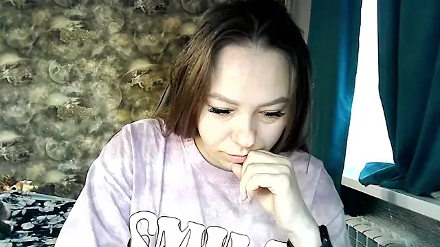 Snapshot of Misssweet_s chatting on April 18, 5:11 am Misssweet s online show from April 18, 5:11 am