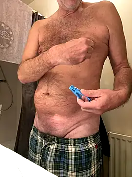 Snapshot of vincent1522 chatting on October 1, 5:57 am vincent1522 online show from October 1, 5:57 am