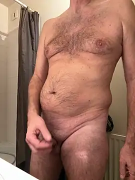 Snapshot of vincent1522 chatting on November 6, 6:47 am vincent1522 online show from November 6, 6:47 am