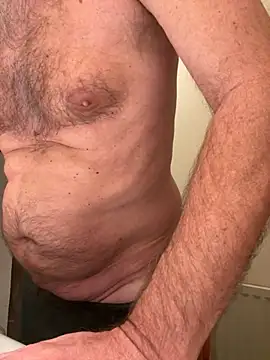 Snapshot of vincent1522 chatting on November 14, 7:18 am vincent1522 online show from November 14, 7:18 am