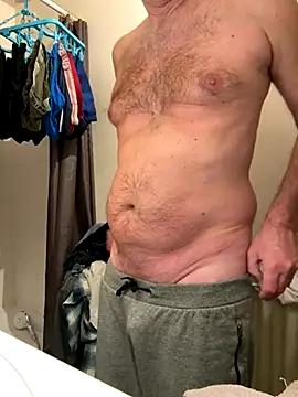 Snapshot of vincent1522 chatting on December 1, 7:13 am vincent1522 online show from December 1, 7:13 am