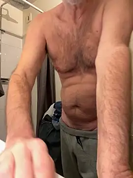 Snapshot of vincent1522 chatting on December 2, 7:03 am vincent1522 online show from December 2, 7:03 am