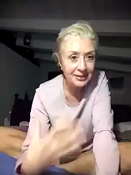 divinaerotica online show from November 22, 9:36 pm