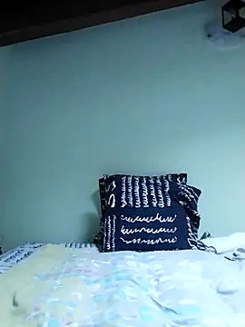 Snapshot of divinaerotica chatting on June 2, 3:47 pm divinaerotica online show from June 2, 3:47 pm