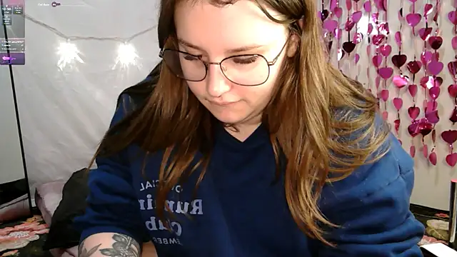 Snapshot of MrsJess chatting on March 20, 3:44 am MrsJess online show from March 20, 3:44 am
