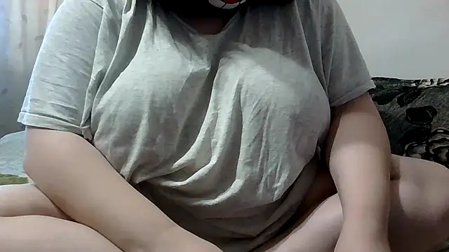 Snapshot of ChubbyCharm chatting on March 8, 12:20 pm ChubbyCharm online show from March 8, 12:20 pm