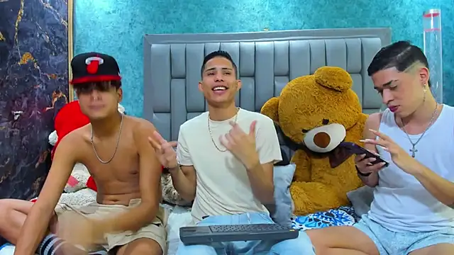Sexys Hornys Boys online show from February 1, 10:44 pm