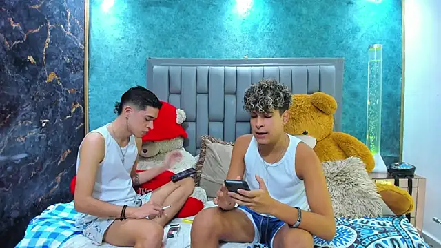 Sexys Hornys Boys online show from February 3, 10:54 pm