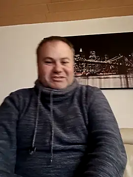 Snapshot of Pourleplasirs chatting on November 14, 1:04 am Pourleplasirs online show from November 14, 1:04 am