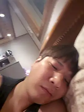 Tyyyggjju online show from November 24, 9:36 pm