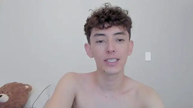 miketwink online show from October 20, 6:08 pm