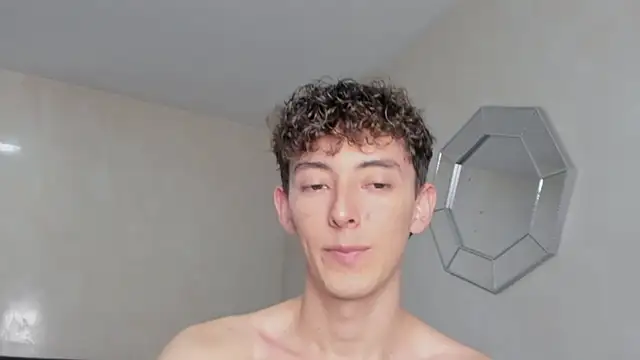 miketwink online show from November 13, 9:58 pm