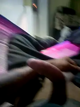 Snapshot of KasuHongoz chatting on March 12, 1:14 am KasuHongoz online show from March 12, 1:14 am