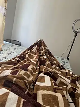 Snapshot of jhonnes_ chatting on September 28, 2:11 pm jhonnes online show from September 28, 2:11 pm