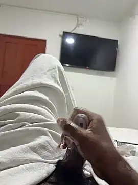 Snapshot of jhonnes_ chatting on November 22, 5:06 am jhonnes online show from November 22, 5:06 am