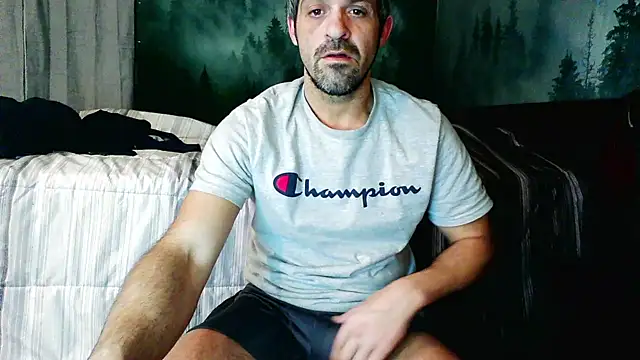 Snapshot of Troyt87 chatting on January 11, 9:04 am Troyt87 online show from January 11, 9:04 am