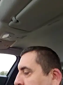 Usame como quieras online show from March 8, 8:22 am