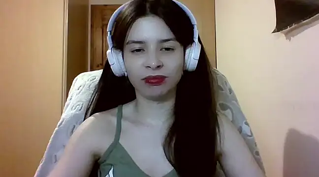 LariceSexy online show from February 2, 10:17 pm