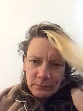 Snapshot of blondey206 chatting on March 12, 11:05 am blondey206 online show from March 12, 11:05 am