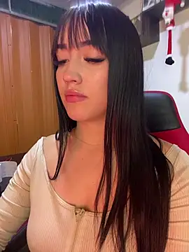 Melody rousse  online show from December 20, 9:00 pm