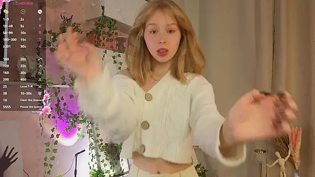 Snapshot of DarylBody chatting on November 25, 7:58 pm DarylBody online show from November 25, 7:58 pm