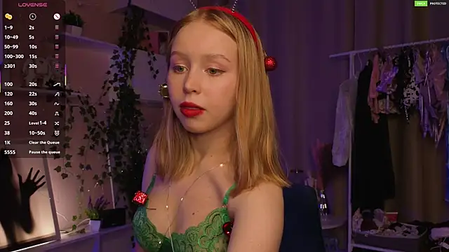 Snapshot of DarylBody chatting on December 20, 9:44 pm DarylBody online show from December 20, 9:44 pm