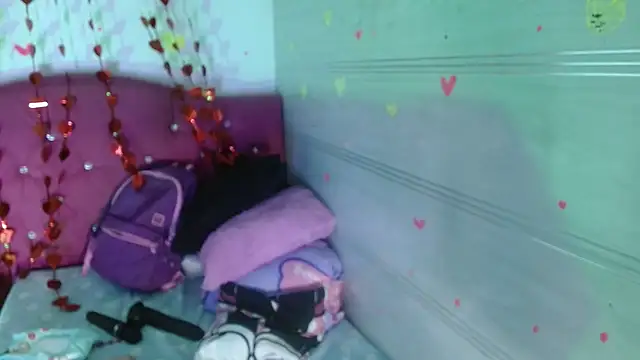 Snapshot of Ariasmithog chatting on March 12, 1:45 am Ariasmithog online show from March 12, 1:45 am