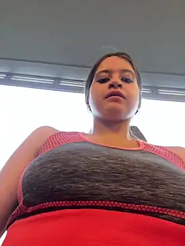 Miliboobs  online show from February 18, 9:20 pm