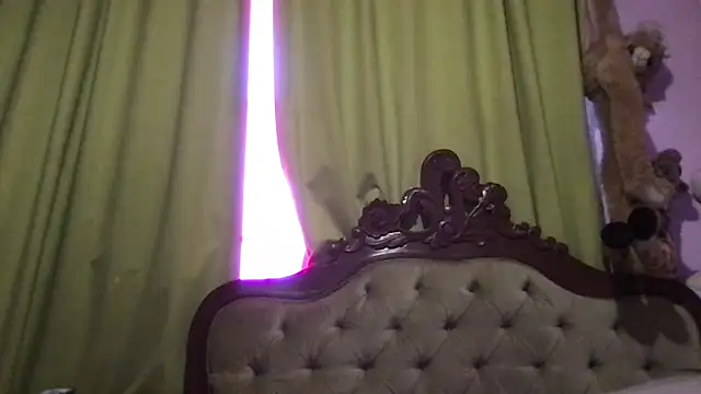 Miliboobs  online show from March 22, 8:37 pm