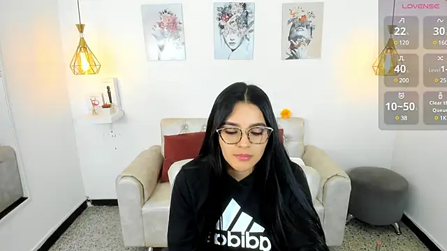 Hadley  online show from February 6, 3:48 am