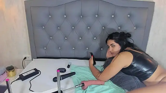 Hadley  online show from March 15, 9:41 am