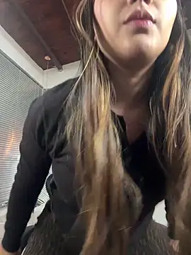 Hadley  online show from February 25, 3:38 am