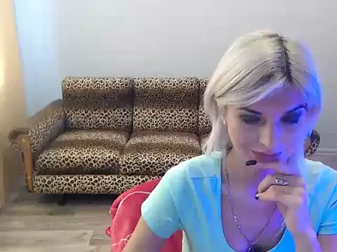 SexyBeatriice online show from September 27, 6:29 am