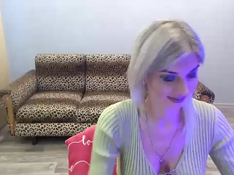 SexyBeatriice online show from October 21, 6:25 am