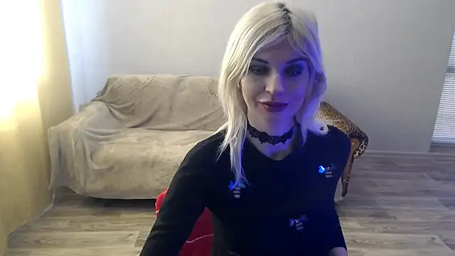 SexyBeatriice online show from January 16, 7:45 am