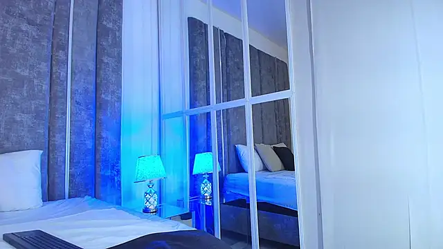 Snapshot of AliDiaz_ chatting on February 26, 7:13 pm AliDiaz online show from February 26, 7:13 pm