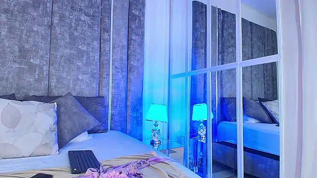 Snapshot of AliDiaz_ chatting on March 19, 7:07 pm AliDiaz online show from March 19, 7:07 pm