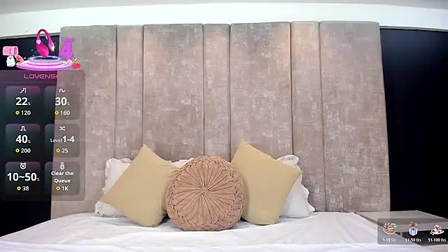 Snapshot of AliDiaz_ chatting on March 28, 6:29 pm AliDiaz online show from March 28, 6:29 pm