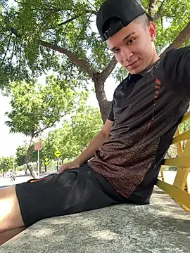 arevalo1124 online show from November 22, 3:00 pm