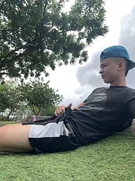 arevalo1124 online show from December 3, 5:22 pm