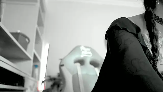 Snapshot of tattoo_ninja_kittyy chatting on September 24, 2:42 pm tattoo ninja kittyy online show from September 24, 2:42 pm