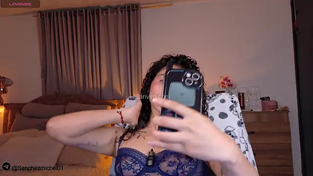 Marivimichel1 online show from November 19, 5:07 am