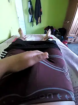 Snapshot of Etwin_vaz chatting on March 2, 10:27 pm Etwin vaz online show from March 2, 10:27 pm