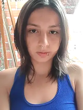 Snapshot of Maiden-Hot chatting on October 23, 9:02 pm Maiden-Hot online show from October 23, 9:02 pm