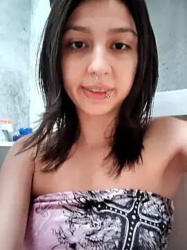 Maiden-Hot online show from January 12, 9:53 pm