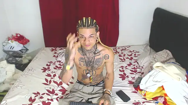 hot man05 online show from February 19, 2:33 am