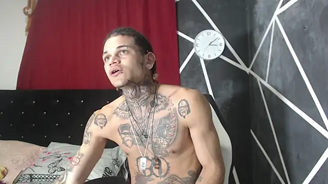 hot man05 online show from October 10, 11:59 pm