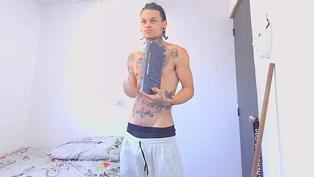 hot man05 online show from February 10, 6:23 pm