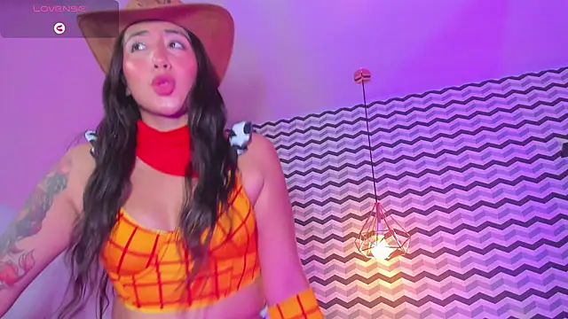 CALANTHELOVE1 online show from March 8, 3:17 am