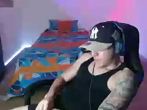 Dann Vargas online show from February 13, 4:00 am